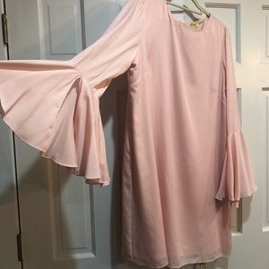 Gianni Bini bell sleeve dress